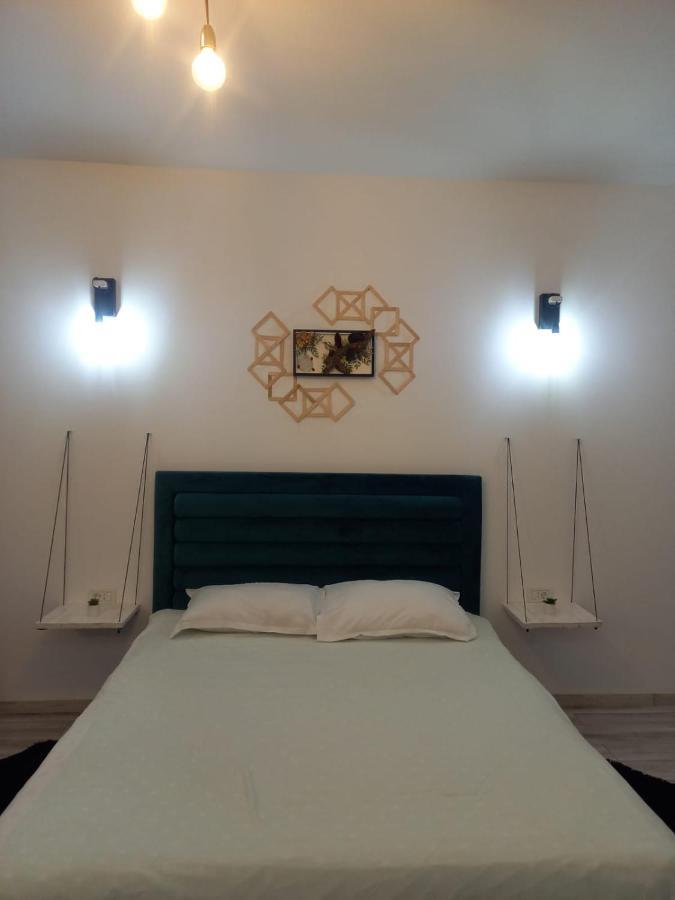 Belleview Garden Studio Apartment ซินายา ภายนอก รูปภาพ